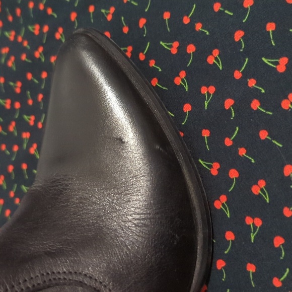 Steve Madden Black Leather Booties - Picture 6 of 6